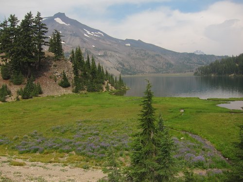 Lupine, Green Lake, South Sister and, I think, N. Sister