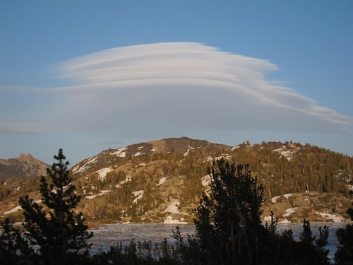 lenticular Cloud over 1000 Island Lake