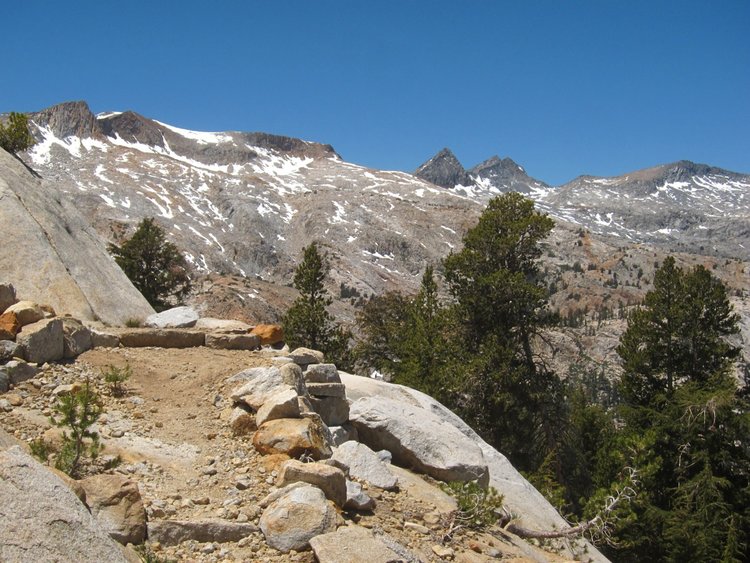 One of last switchbacks before the big green bench below Isberg Pass