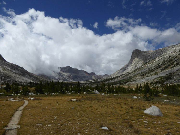HST and  kaweah gap