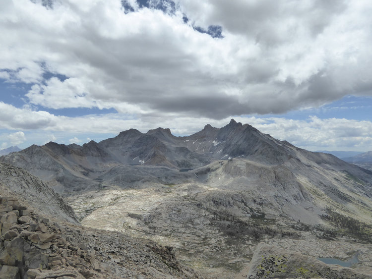 Route over Pyra queen col from mt stewart