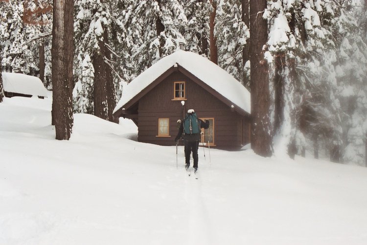 Skiing to the cabin