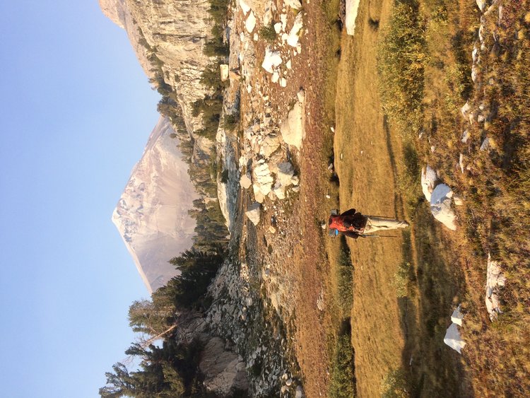 Descending to Tully Lake supervised by Red Slate Mountain