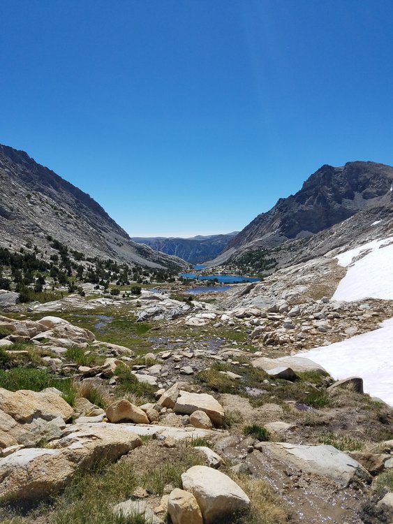 Looking east toward the trailhead, just after cresting the Piute Pass.