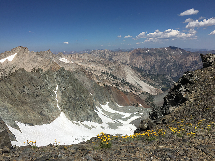 View north from the shoulder of Twin Peaks