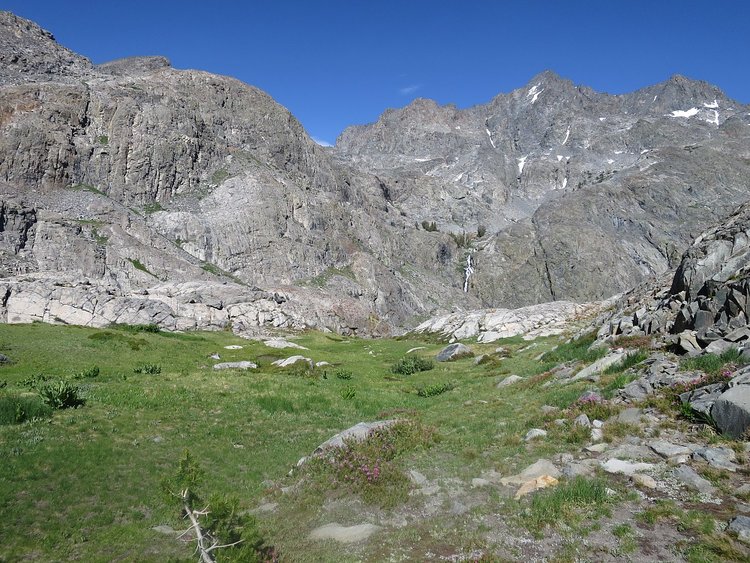 Upper North Fork drainage approaching Twin Island Lakes looking across to outlet from Ritter-Catherine lakes