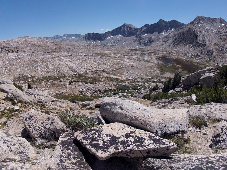 The next level below La Salle. quite different. flat, sandy tarn strewn.