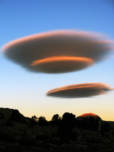 alien mothership cloud72b.jpg