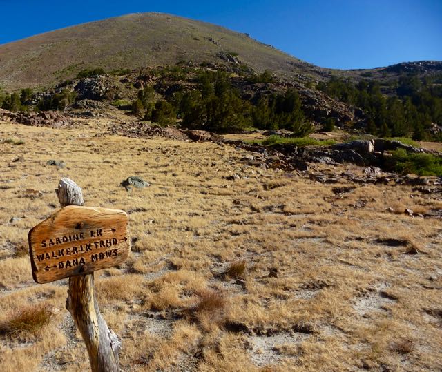 signpost at Mono Pass