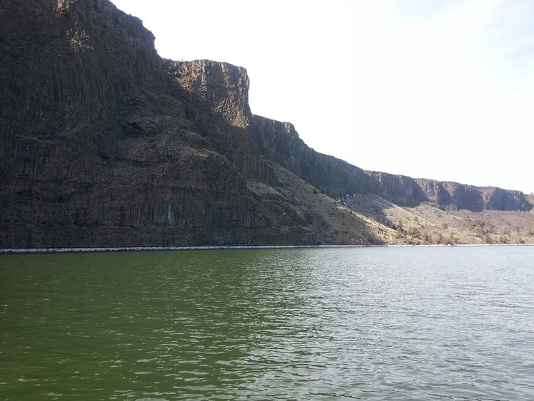 Looking toward hot spot just off the cliffs that drop down to water.