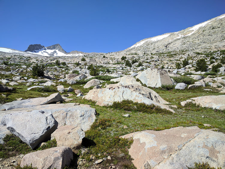 Approaching Donahue Pass