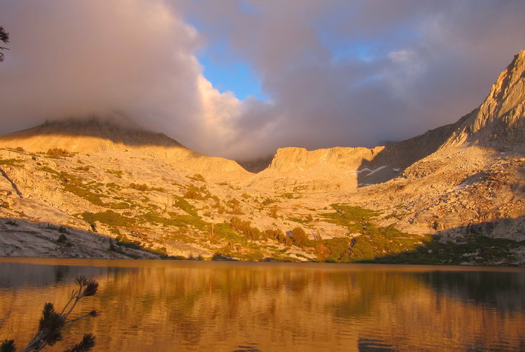 Alpenglow at BIg Brewer Lake