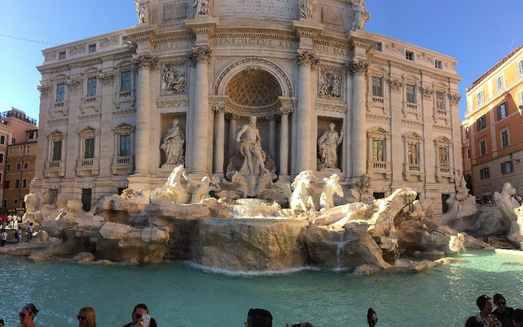 trevi.JPG