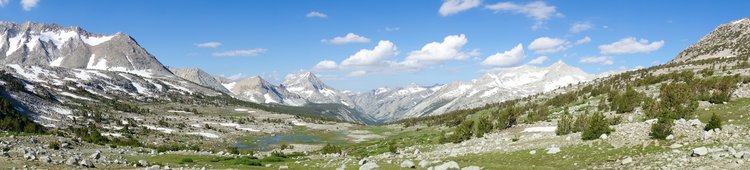 Awesome views in the morning sun on Taboose Pass