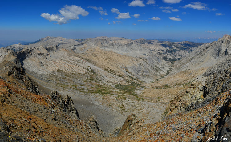 It's hard for my to decide which canyon is more spectacular between Cloud or Deadman but a view of Deadman from here really makes the decision nearly impossible! Is it not the most perfect example of a glaciated U shaped valley?