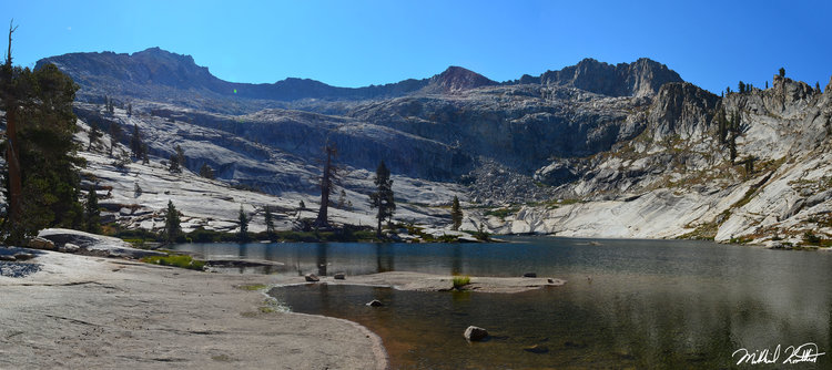I had never been to Pear Lake so this was a first for me. It's definitely a popular destination and I can see why.
