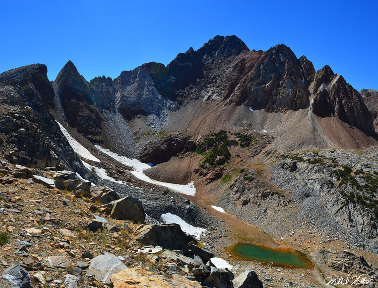 Red &amp; White Mtn. dominates the view. A proud technical monarch of a mountain that guards over this region along with Red Slate to the north. I'll be back to climb it.