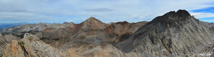 Looking East and North you get the epic view of Red &amp; White and Red Slate Mountains dominating everything below them. The contrast between the lighter reds and darker reds was amazing.