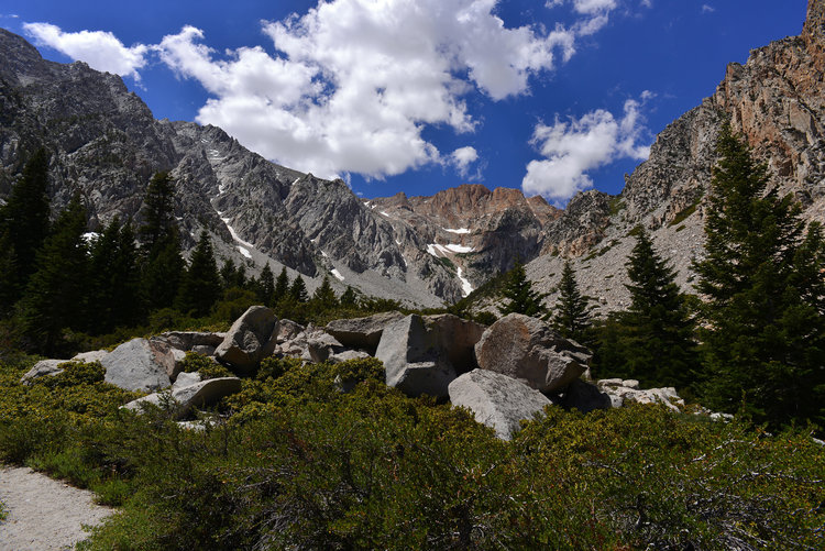 While the Taboose Trail is unrelenting and starts hot and low it is beautiful and provides for some majestic mountain views.