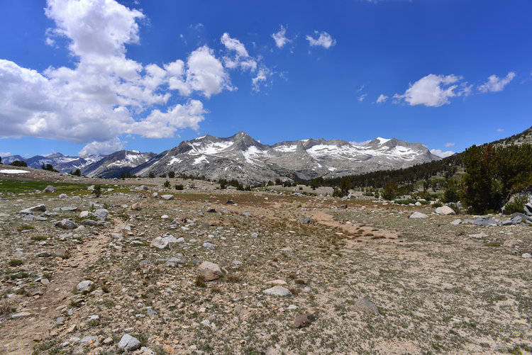 Looking across the way to Mt. Ruskin and the mountains around Lake Basin. Next year I'll venture there!