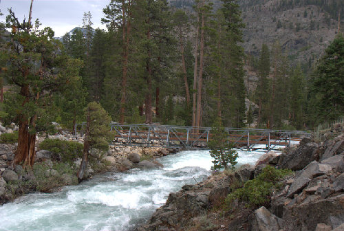 The welcome bridge at the John Muir Trail/Piute Trail intersection