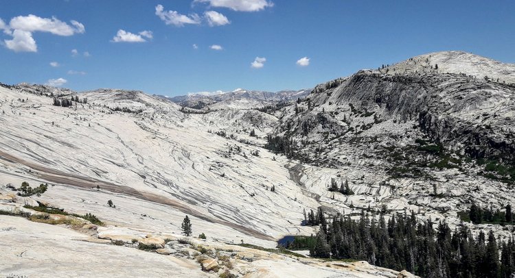 Canyon view from top of ridge next to Hyatt Lake