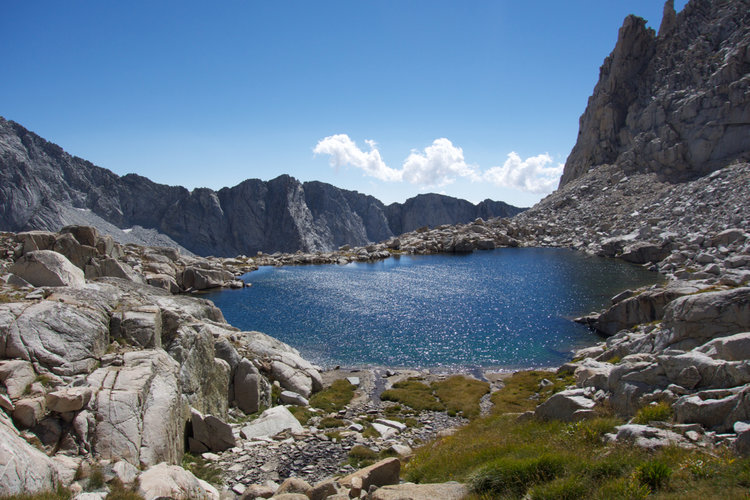 The unnamed tarn south of Sphinx Col