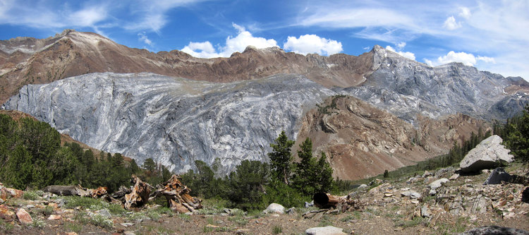 this ridge is between Dorothy Lake and Convict Lake