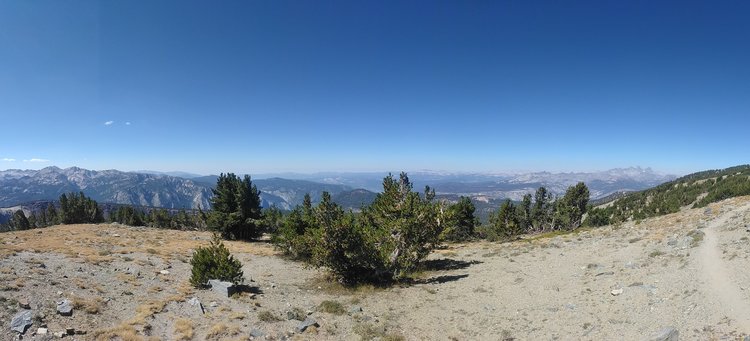 High plateau north of Deer Lakes