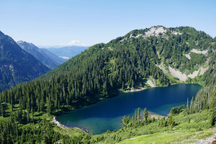 Joe Lake in the Alpine Lakes Wilderness.