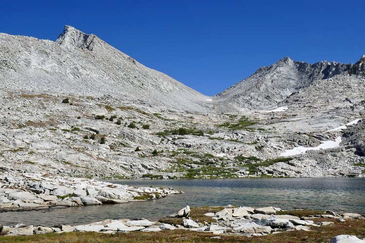 Sphinx Lake 10962 &amp; Sphinx Pass