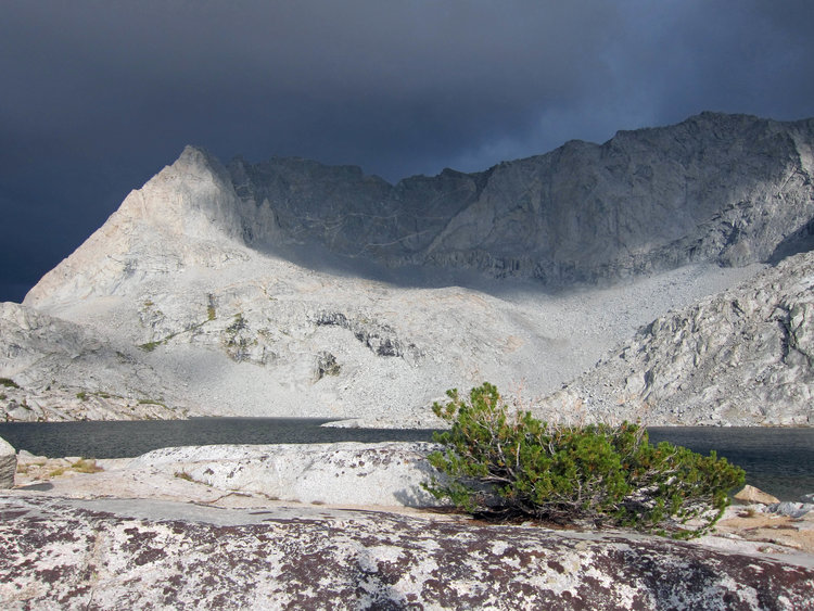 Dumbbell Lakes