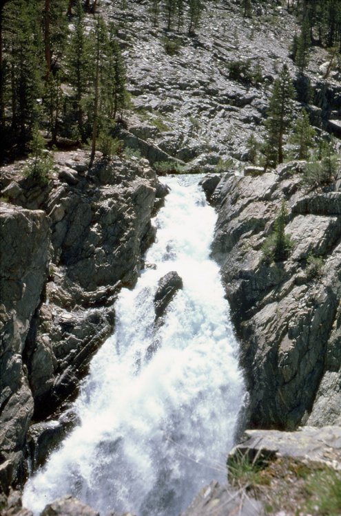 1975.010.jpg