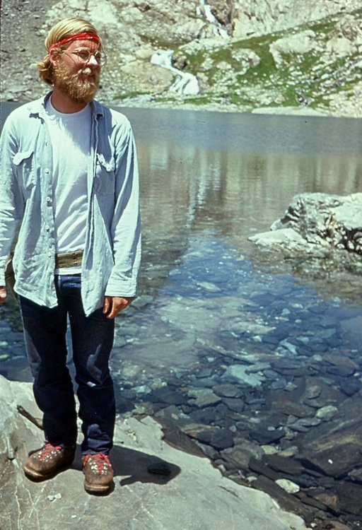1975.056.jpg