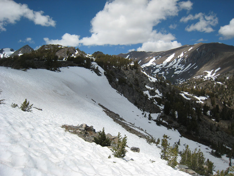 Snow slope between Gem Pass and Alger Lakes
