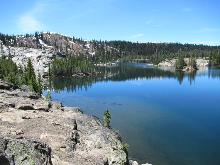 View along the trailless side of Island Lake