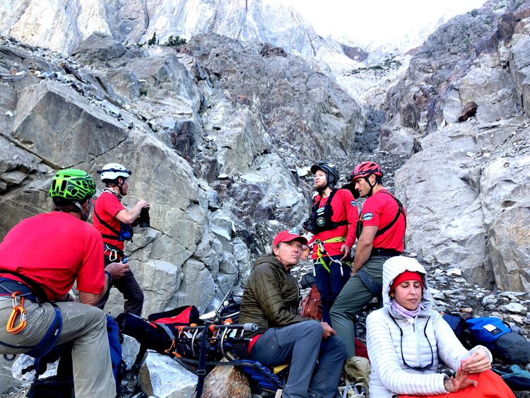 aiting on the progress of the Lemoore Seahawk at the entrance to the Mendenhall Couloir/NortheastGully