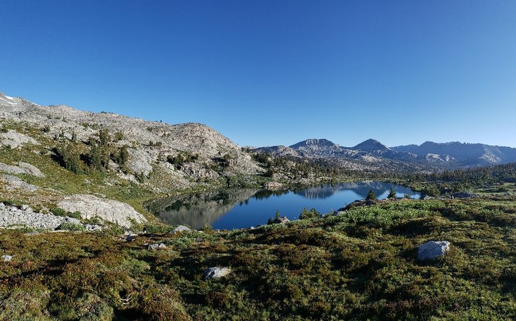 Lower Davis Lake as headed up to the Upper Lake