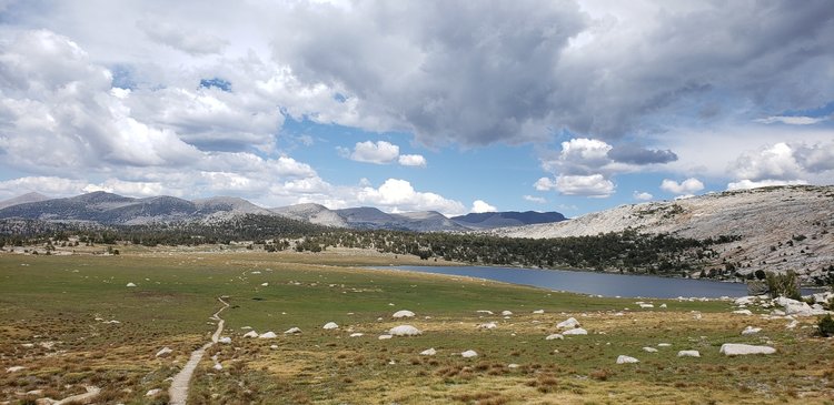 Evelyn Lake as I head onward to Vogelsong HSC