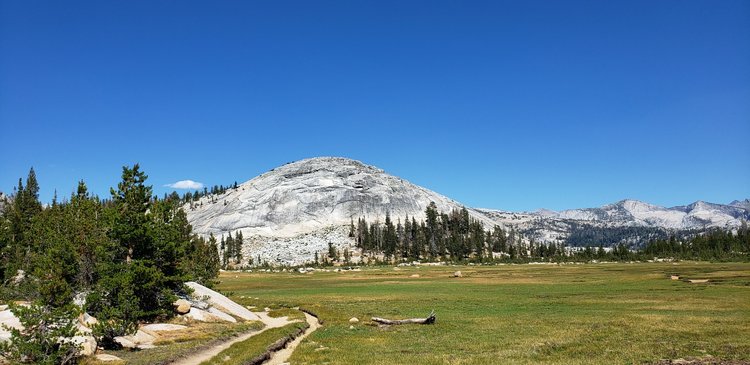 JMT just east of Sunrise HSC