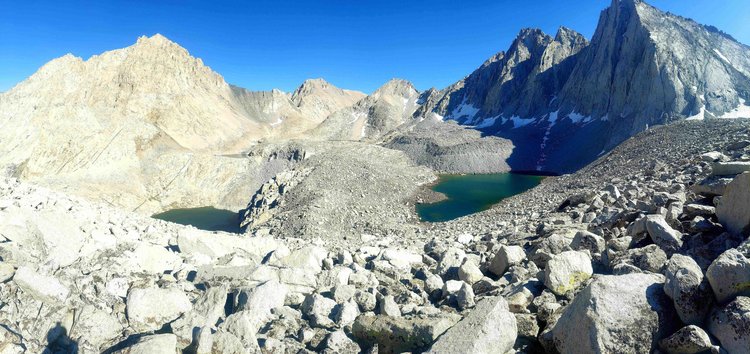 Peering into Williamson Bowl from the ridge that separates it from Tyndall Creek