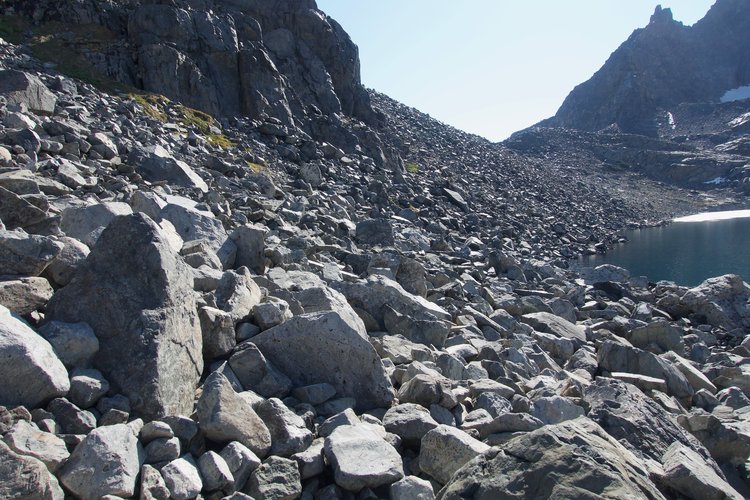 Rock-hopping along the north shore of Lake Catherine