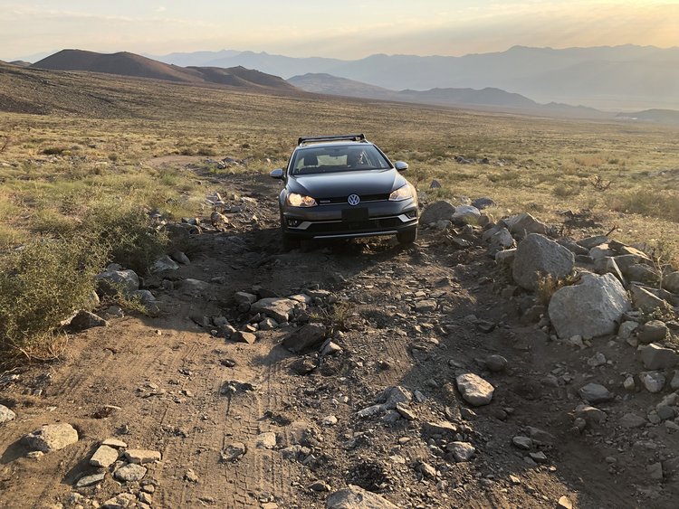 Road to the trailhead.