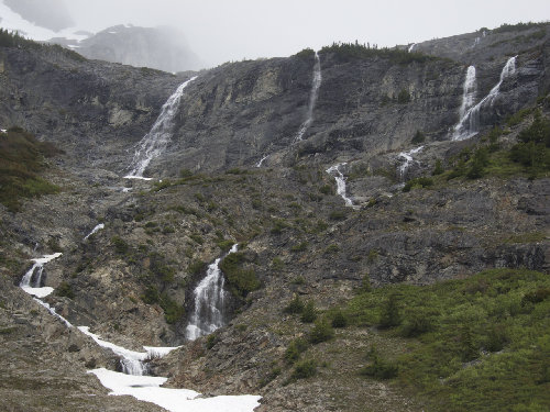 Falls from basin below Bonanza Peak