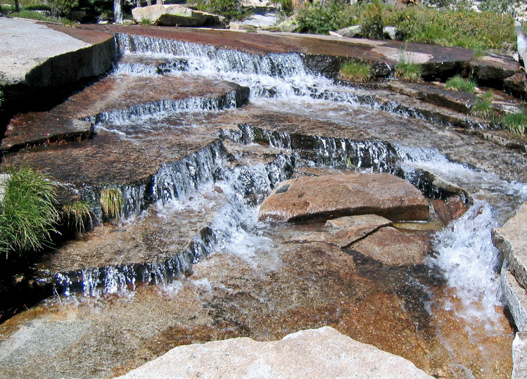 Typical little waterfalls on the Red Peak Fork of the Merced