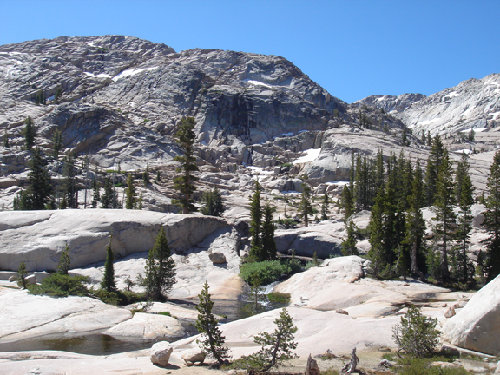 Heading up to Lewis Lakes