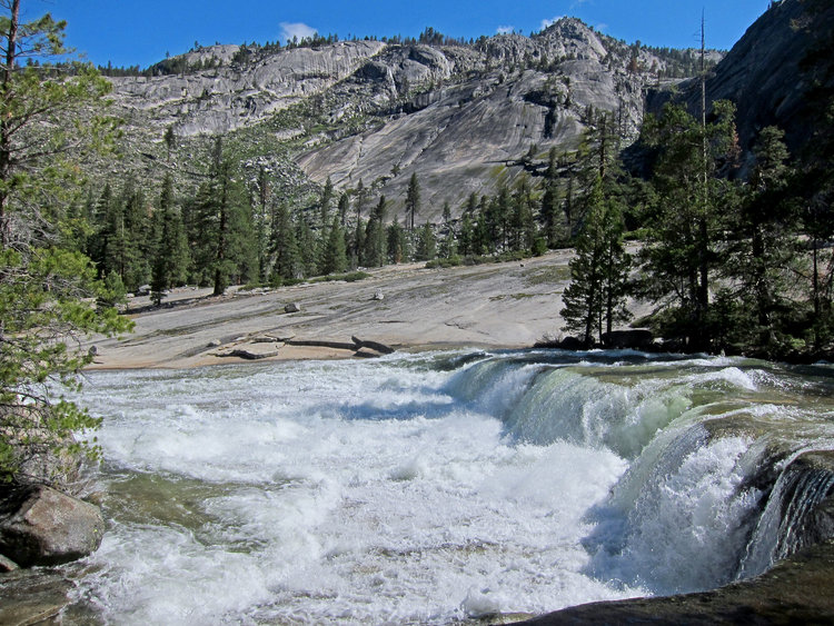 Falls above twin bridges