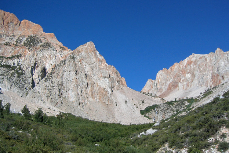 Heading up the Taboose Pass Trail
