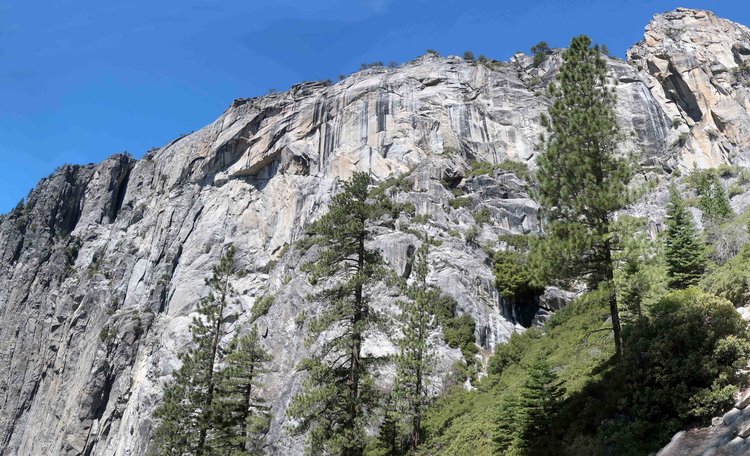 Cliffs before reaching the top of Yosemite Falls