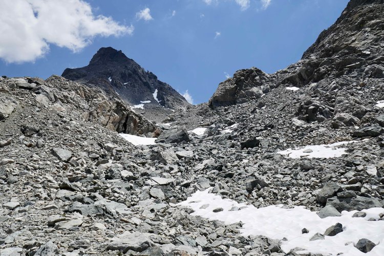Hudson Pass from behind rocky prominence